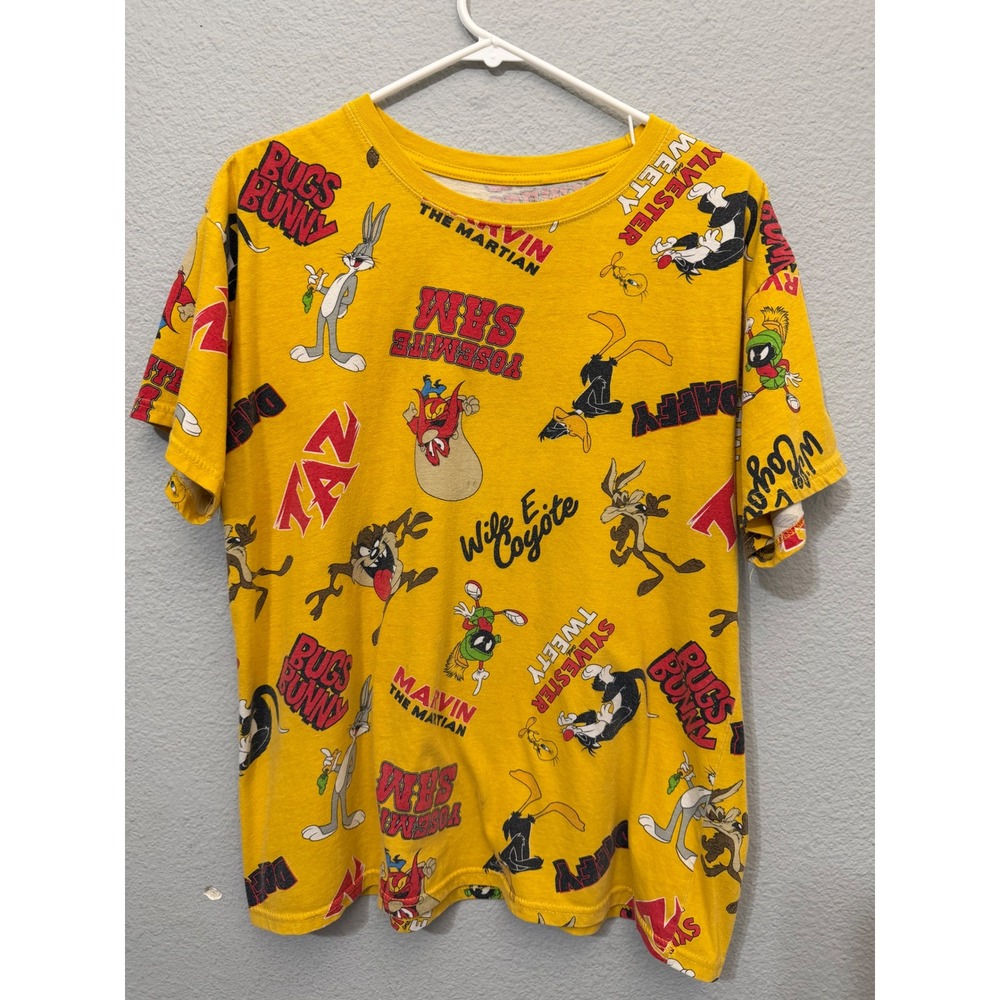 Looney Tunes All Over Print Shirt Mens Large Yellow Slim Fit Bugs Bunny Taz Tee